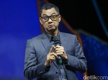 Bos PLN Ungkap Wacana Sulap Tiang Listrik Jadi Tempat Ngecas Mobil Listrik