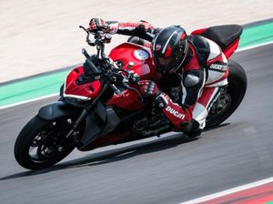 Spesifikasi New Ducati Streetfighter V2, Motor Baru Bertenaga Buas!