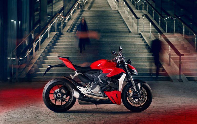 Ducati Streetfighter V2 yang baru meluncur di India.