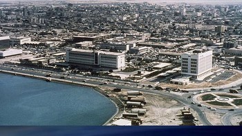  Doha, Qatar (1977 vs 2010s) Foto: architecturendesign