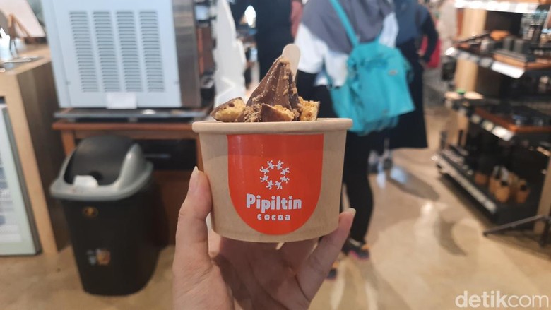 Es Krim Cokelat Pipiltin Es krim cokelat Pipiltin di Mbloc Market.