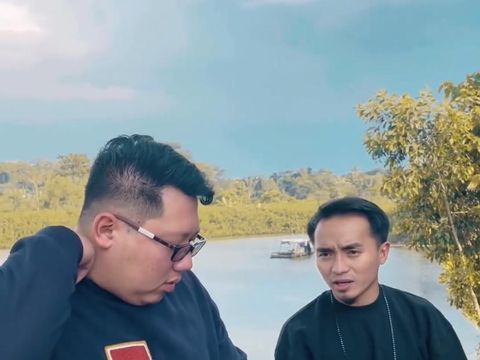 Gaya Reza Paten, Crazy Rich Surabaya Saat Minum Jus Bareng Taqy Malik