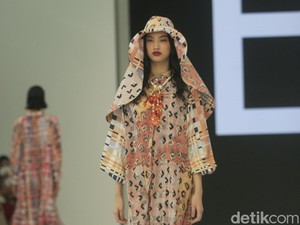 Benang Jarum Hadirkan Koleksi Tren Busana Colour Block di JFW 2023