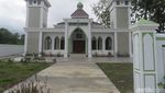 Kemegahan Masjid Rp 2 M Prof Sugiyono UNY yang Dibangun Pakai Royalti Buku
