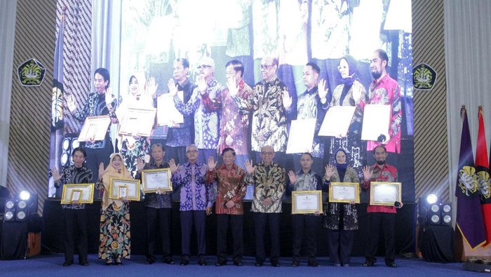 Bertepatan dengan Hari Sumpah Pemuda, Universitas Pancasila memasuki usia ke-56 tahun. Universitas Pancasila (UP) berkomitmen terus meningkatkan mutu pendidikan.