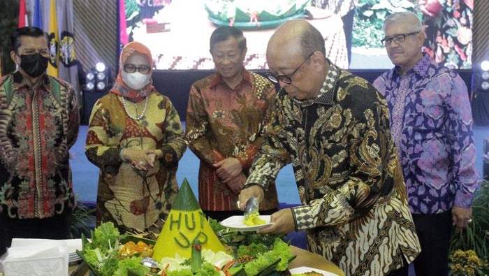 Memasuki Usia 56 Tahun, UP Berkomitmen Hadirkan Pendidikan Berkualitas Bertepatan dengan Hari Sumpah Pemuda, Universitas Pancasila memasuki usia ke-56 tahun. Universitas Pancasila (UP) berkomitmen terus meningkatkan mutu pendidikan.