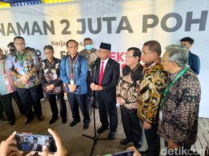 Menko PMK Sebut Produksi Obat Sirup yang Bikin Gagal Ginjal Akut Dihentikan