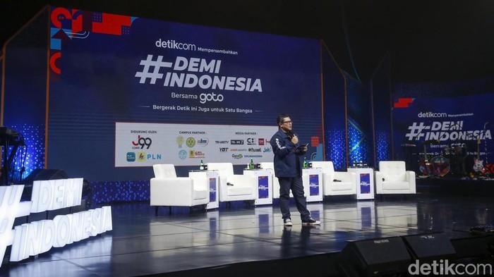 Momen Para Menteri Jokowi-Muhaimin Iskandar Satu Panggung di #DemiIndonesia Menkeu Sri Mulyani, Menteri BUMN Erick Thohir, Menkes Budi Gunadi Sadikin dan Wakil Ketua DPR RI Muhaimin Iskandar jadi pembicara di #DemiIndonesia. Begini momennya.