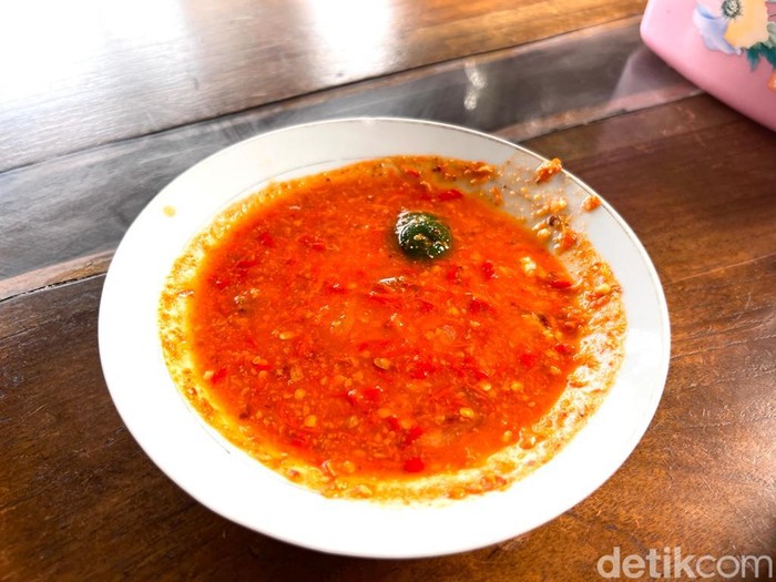 Pecak Ikan Masakan Nusantara dengan Rasa Pedas dan Segar