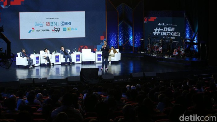 Menteri Kesehatan Budi Gunadi Sadikin menghadiri acara gerakan #DemiIndonesia di Jakarta, Sabtu (29/10/2022). Menkes minta warga mementingkan kesehatan.