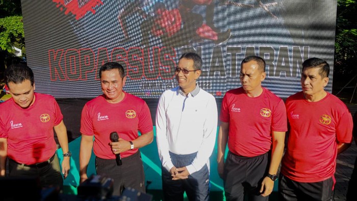 Pj Gubernur DKI Jakarta Heru Budi Hartono hadiri acara olahraga TNI bareng warga (dok. Istimewa)