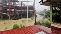 Badai Tropis Nalgae menerjang pulau utama Luzon di Filipina pada Sabtu (29/10) dengan kecepatan angin 95 kilometer (59 mil) per jam setelah mendarat sebelum fajar.