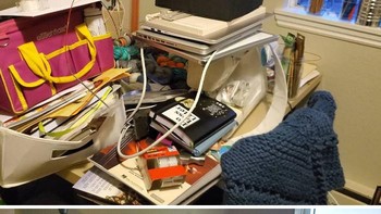 Nah, kan bisa lebih leluasa dan nyaman menjahitnya. Foto: (Bored Panda).