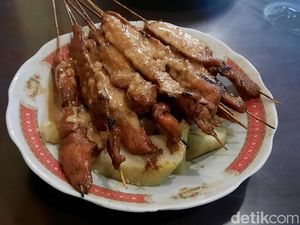 Legit, Sate Tukri Khas Ponorogo Bikin Pengunjung Nagih