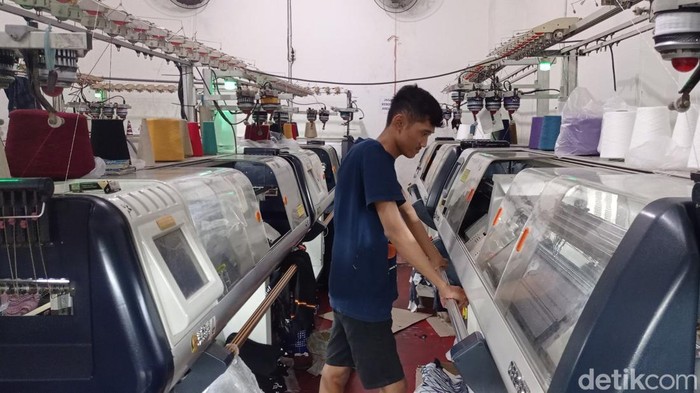 Sentra Rajut Binong Jati Bandung.