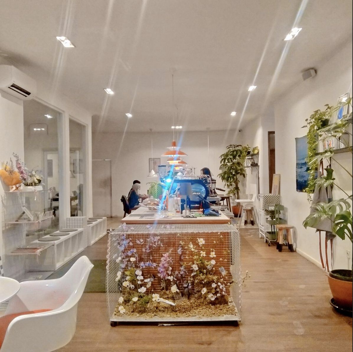 Simpel dan Cantik, Ini 5 Kafe Nuansa Putih di Sekitar Jakarta