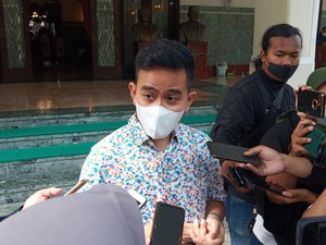 Sempat Temani Kaesang ke Rumah Erina, Luhut Jadi Panitia Pernikahan?
