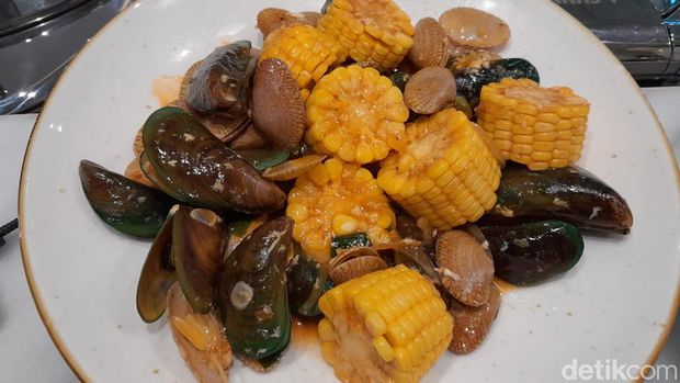 Olahan kepiting bakau dari Pangandaran