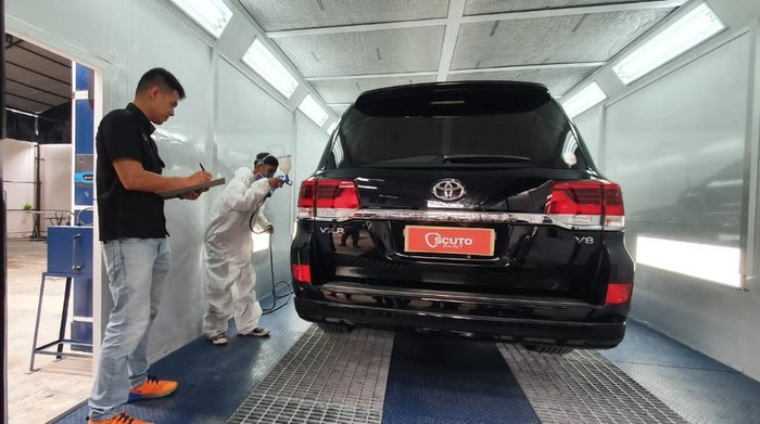 Cuaca tidak menentu, begini cara merawat mobil agar tetap prima