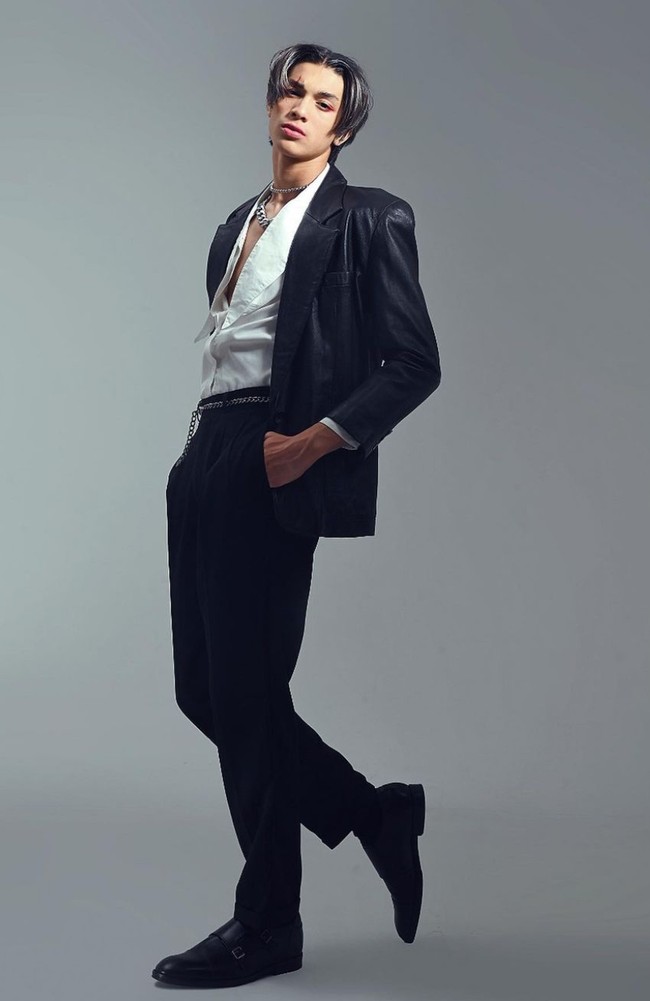 Eddy Meijer sendiri debut sebagai model di dunia hiburan tanah air dengan membintangi video klip lagu milik Shanna Shannon. Dalam video klip tersebut Eddy beradu akting dengan Shanna Shannon. Foto: Instagram/@eddy_mm