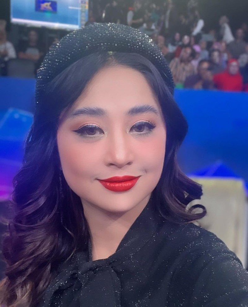 Ngamuk Dihujat Netizen, Ini Momen Dewi Perssik Makan Bareng Aldi Taher