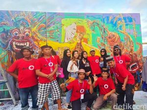Ada Aksi Melukis On The Spot di Gandrung Sewu 2022