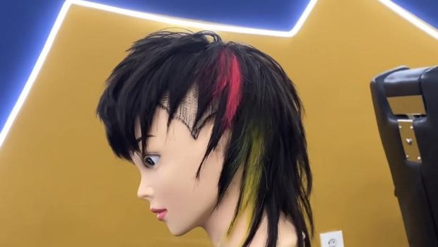 Prediksi Tren Rambut Pria 2023: Cepmek dan Mu'net Geser Korean Style?