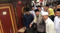 Kapolri Jenderal Listyo Sigit Prabowo saat berada di Pondok Kauman, Lasem, Rembang.. Foto: Mukhammad Fadlil/detikJateng