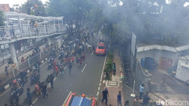 Kebakaran di Jl Kebayoran Lama Jakbar Hari Ini: Lokasi dan Kondisi Terkini