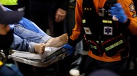 Tragedi Kanjuruhan dan Itaewon memiliki persamaan yakni korban meninggal karena berdesakan dalam kerumuman, terinjak, dan kehabisan oksigen. Reuters/Kim Hong-ji.