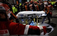 Pesta Hallowen yang digelar di Itaewon, Korea Selatan berubah menjadi tragedi mengenaskan. Saat ini korban tewas bertambah menjadi 151 orang.