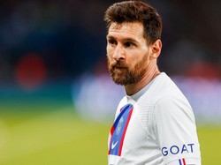 Kabar terbaru menyebut Lionel Messi mengalami masalah pada tendonnya. Bintang Paris Saint-Germain itu masuk kategori diragukan untuk membela Argentina di Grup C Piala Dunia 2022. (Foto: Antonio Borga/Eurasia Sport Images/Getty Images)