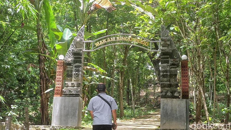 Makam Syekh Nasher atau Eyang Singomodo di Sragen. Foto diunggah pada Minggu (30/10/2022).
