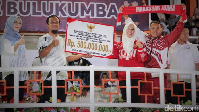 Makassar juara umum Porprov Sulsel 2022 mendapat hadiah Rp 500 Juta