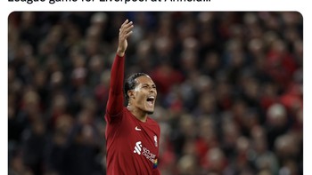 Setelah 70 laga, Van Dijk merasakan kekalahan Liverpool di Anfield saat laga Liga Inggris. Foto: Twitter