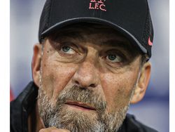 Meme Liverpool Dilibas Leeds di Kandang Sendiri