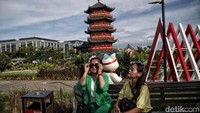 Jika traveler berkunjung ke tempat ini mungkin akan merasakan atmosfer seperti di luar negeri, Korea.
