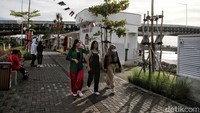 Untuk konsep bangunan di Cove at Batavia ini sengaja dibentuk mirip seperti di luar negeri.