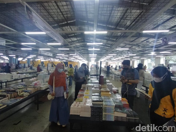 Even literasi Patjarmerah di Surabaya