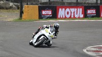 Pebalap muda, Pandu Padmogani Zakat atau Pandujet (15) menyabet dua gelar juara, pro dan komunitas, dalam ajang lomba Motul Race Championship di Sirkuit Internasional Sentul, Kabupaten Bogor, Minggu (30/10/2022) siang (dok.detikSport)