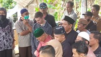 Robert Brazil yang merupakan prajurit AS ini menyampaikan kesedihannya secara singkat. Setiap momen spesial, katanya tentang kenangannya bersama Novita. Foto: Afzal Nur Iman/detikJateng