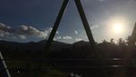 Jembatan Pelangi, Selfie dengan Pemandangan Bawah Kaki Gunung Mareje
