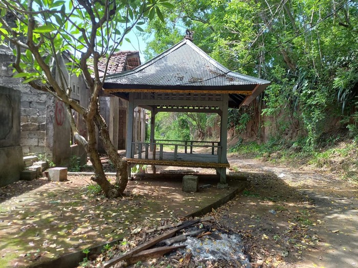 Perumahan terbengkalai di Kelurahan Liligundi, Kecamatan Buleleng, Kabupaten Buleleng, Bali.