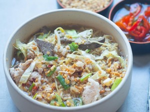 Resep Mie Kuah Ayam Bumbu Kacang yang Gurihnya Nagih