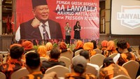 Koordinator Relawan Giri Gisik, M.Shodiq menuturkan bahwa momentum pelaksanaan deklarasi sengaja dirangkaikan dengan hari bersejarah bagi pemuda tersebut dikarenakan melihat sosok LaNyalla yang dikenal dekat dengan berbagai elemen kepemudaan.