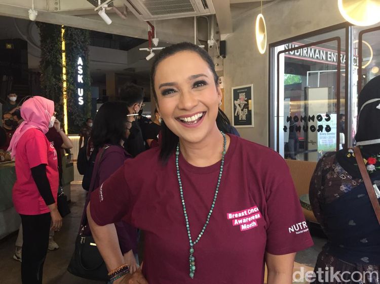 5 Potret Bugar Shahnaz Haque, Sempat Berjuang Lawan Kanker Ovarium