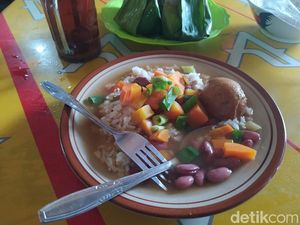 Gurih Segar! Sop Senerek Bu Atmo Magelang Sejak Tahun 1960-an