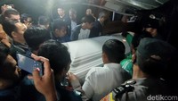 Pelaku merupakan remaja yang sedang melakukan aksi pencurian mobil dan menembak ke arah rumah Novita hingga menewaskan korban. Foto: Angling Adhitya Purbaya/detikJateng