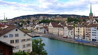 Mengenyam pendidikan di luar negeri, tentu jadi impian banyak orang. Sebab, banyak universitas terbaik dunia yang terletak di Eropa, khususnya Swiss. Kualitasnya yang unggul dalam pendidikan menjadikan Swiss sebagai destinasi studi bagi pelajar internasional. Lantas, apa saja universitas terbaik di Swiss? Foto: Getty Images