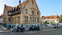 Yang pertama adalah ETH Zurich (Eidgenössische Technische Hochschule). Berdasarkan pemeringkatan Quacquarelli Symonds (QS) dengan skema World University Rankings (WUR), kampus ini berhasil masuk ke dalam 10 besar universitas terbaik di dunia dan menempati posisi ke-8. Sementara itu, skor indikatornya mencapai 95,4. Foto: Getty Images